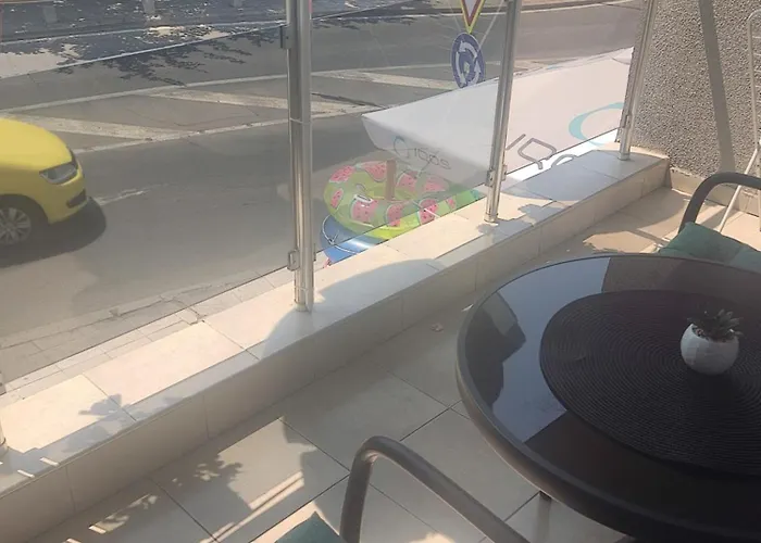 Adonai Апартамент *